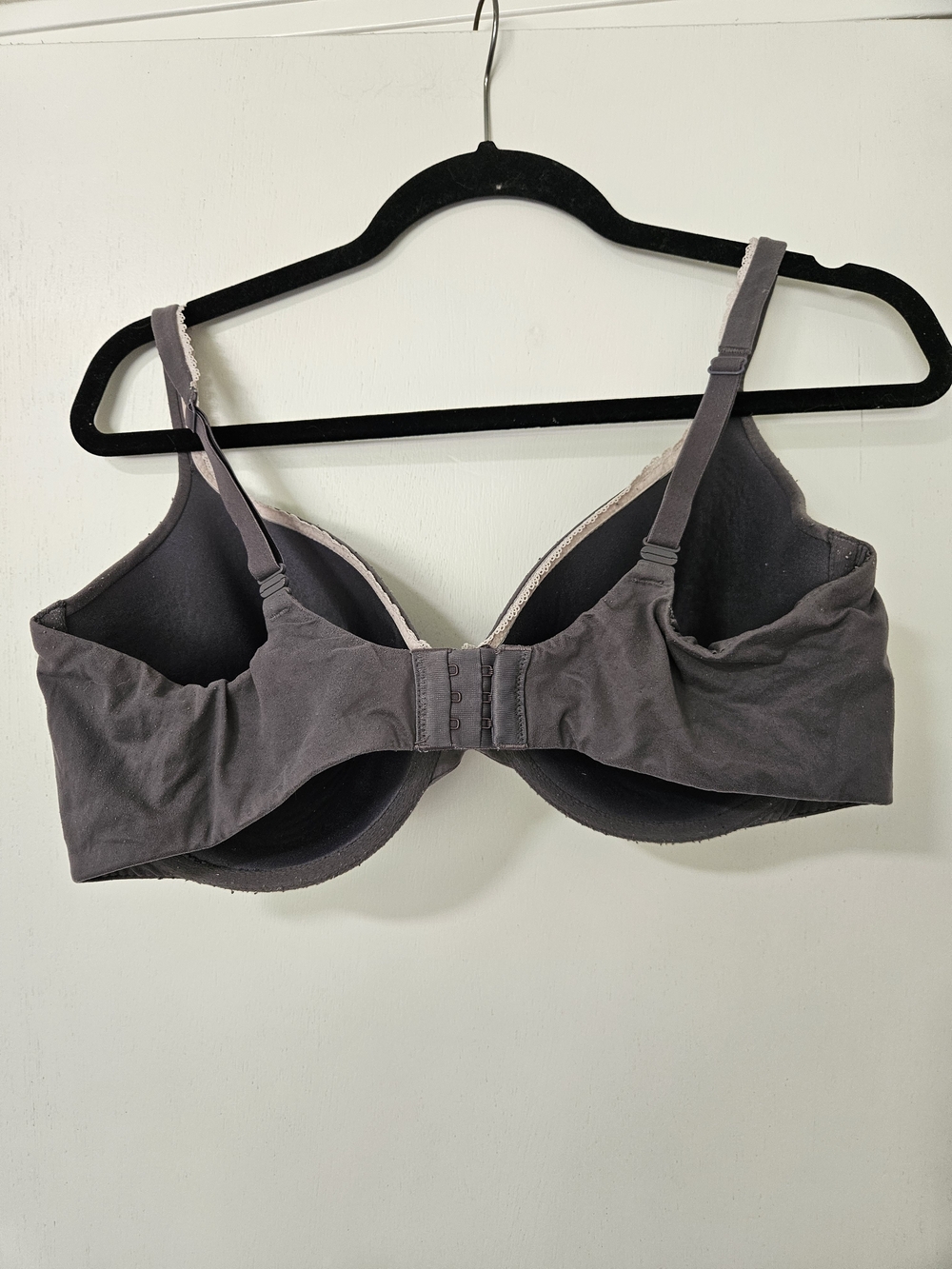 Victoria Secret Body by Victoria Charcoal Lined Lace Trim Charm Bra 38DD - Picture 2 of 5